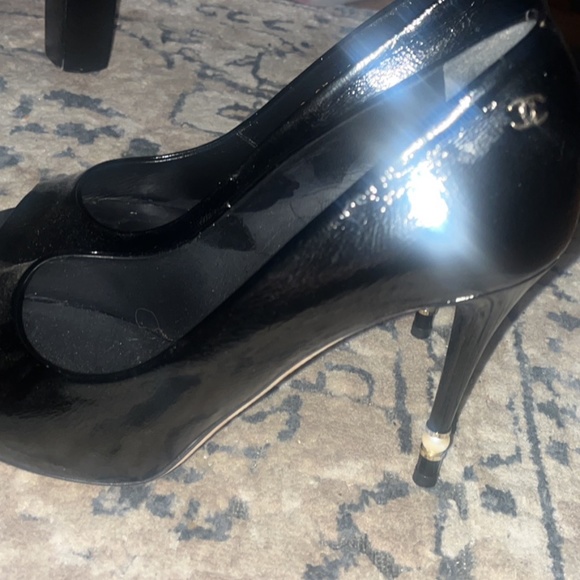 Chanel Peep 👀 toe - Picture 2 of 5